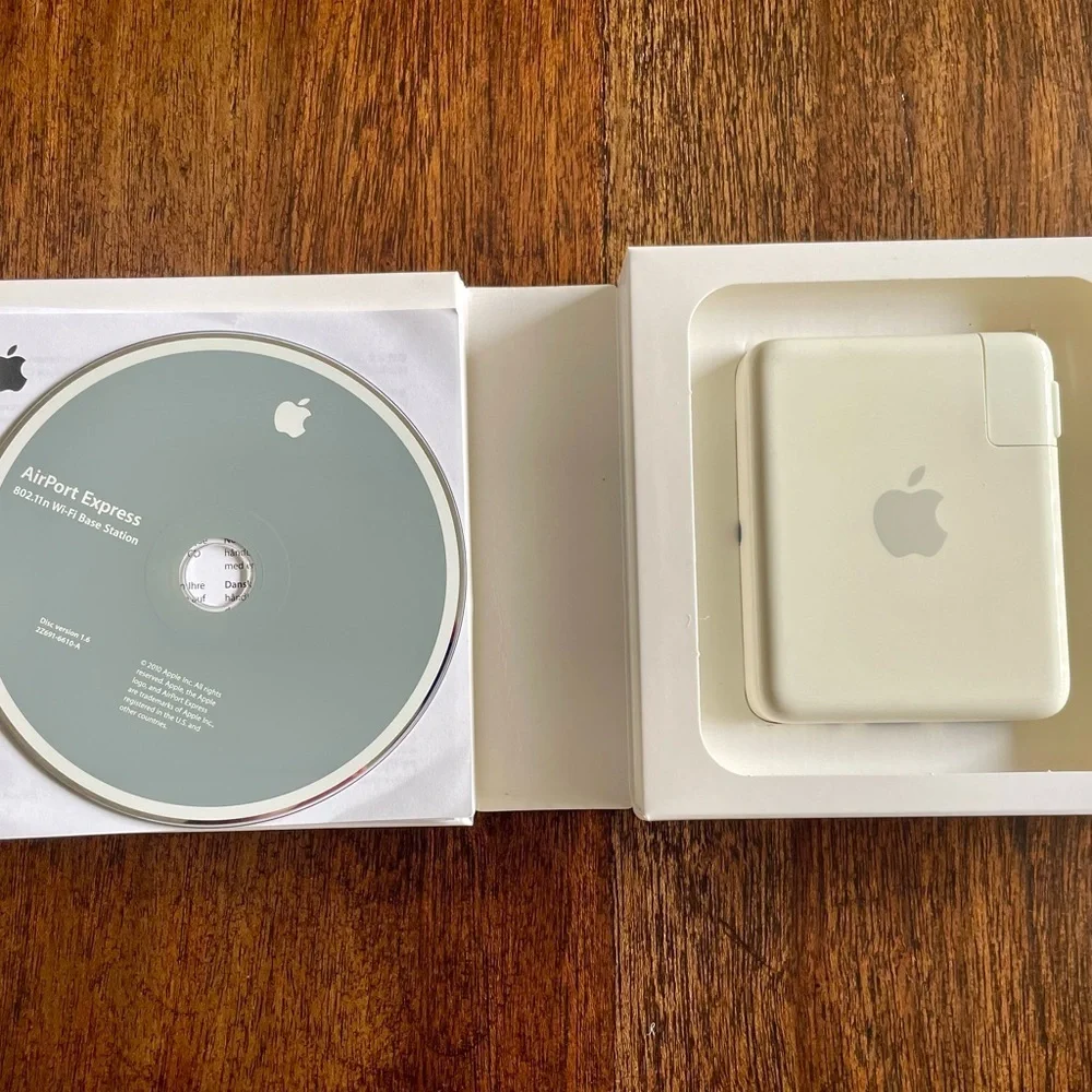 Apple AirPort Express A1264 802.11n Wi-Fi Router Extender USB Open Box